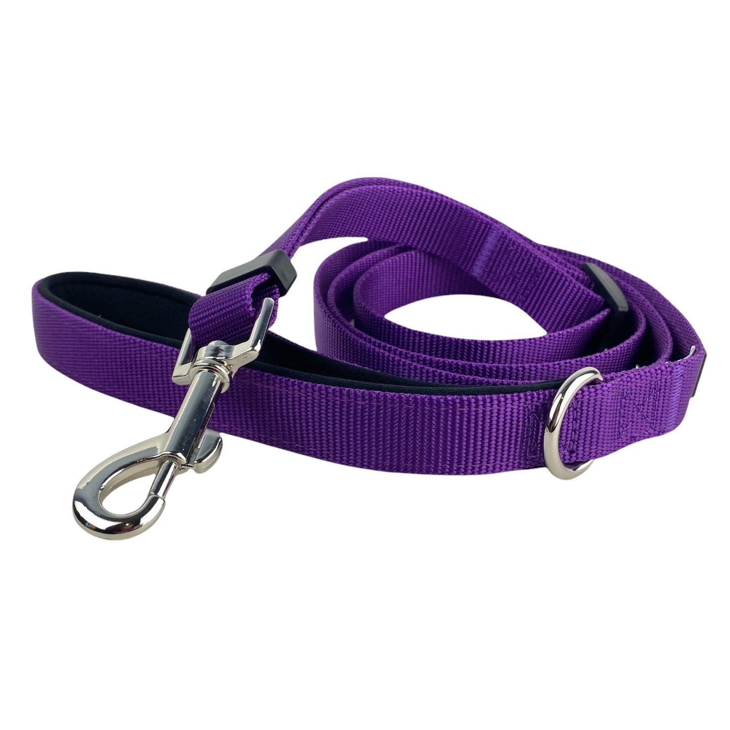 photo of a small medium purple dog leash with a padded handle from fearless pet