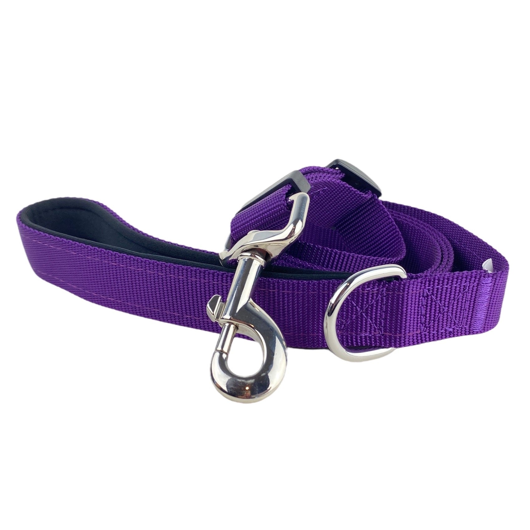 a photo of a purple padded handle adjustable leash from fearless pet on a white background