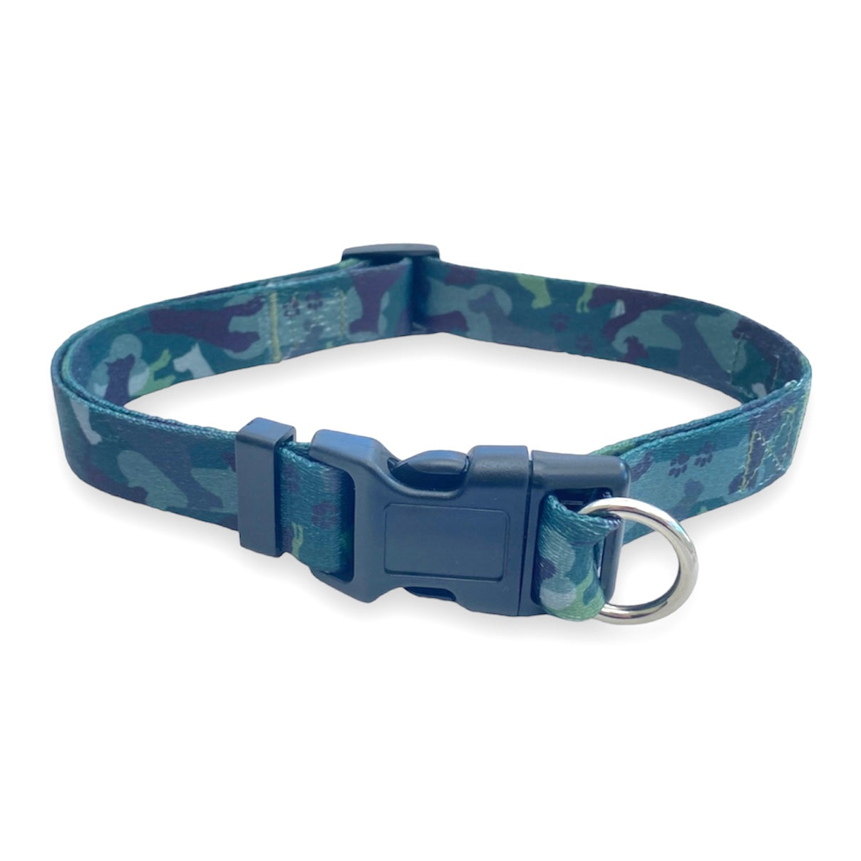 a photo of a green camouflage escape proof safe cinch dog collar by fearless pet