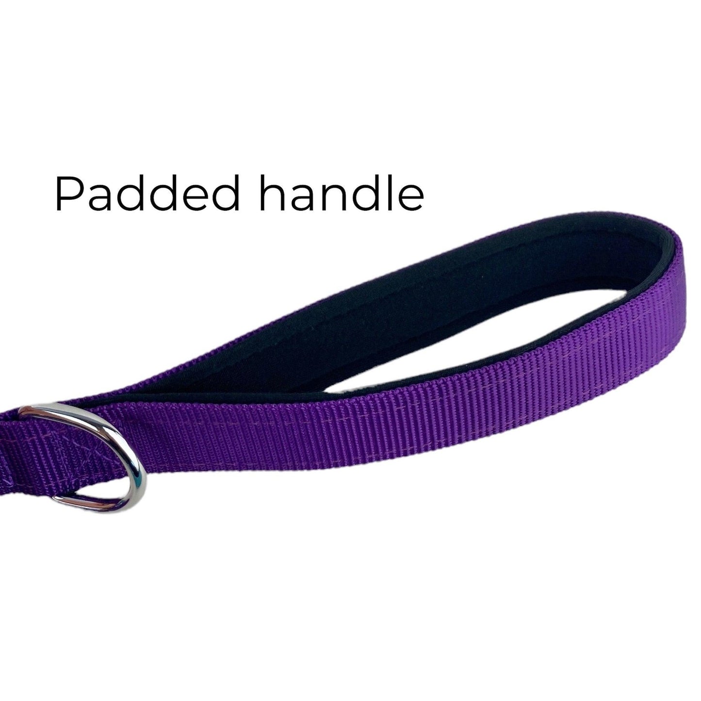 photo of a padded handle from a purple dog leash from fearless pet